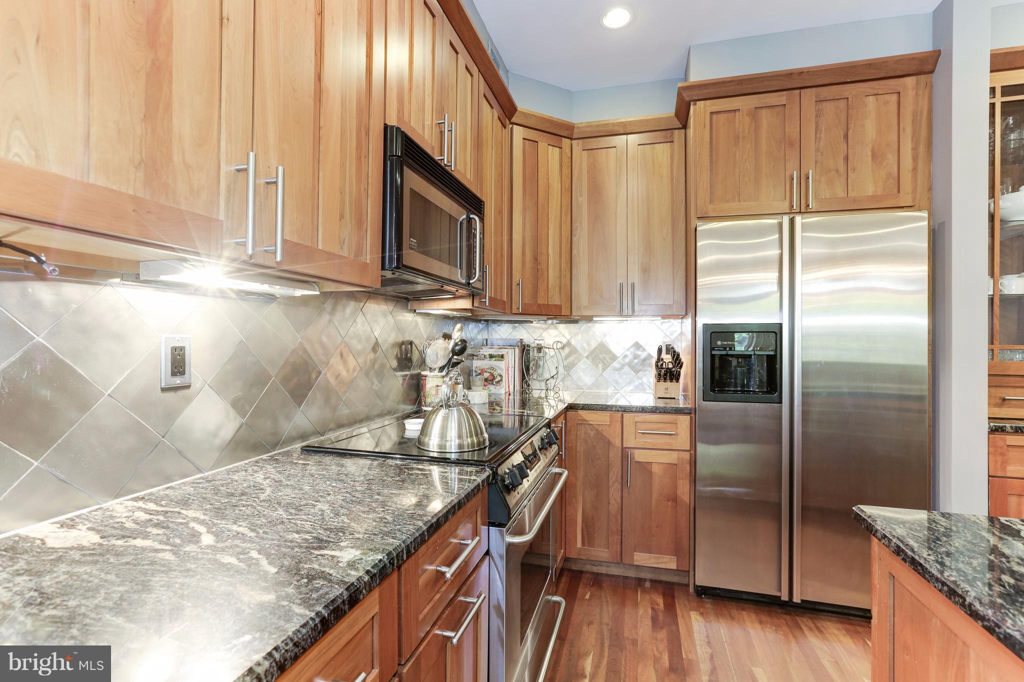 2003 Columbia Road Northwest, Unit 2003 Washington, DC 20009 - Photo 8 of 22 Kitchen