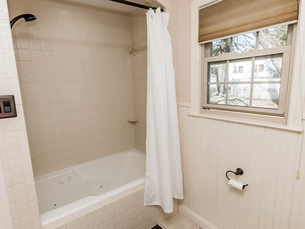 5 Kimball Road Westborough, MA 01581 - Photo 10 of 38 Gallery Image 10