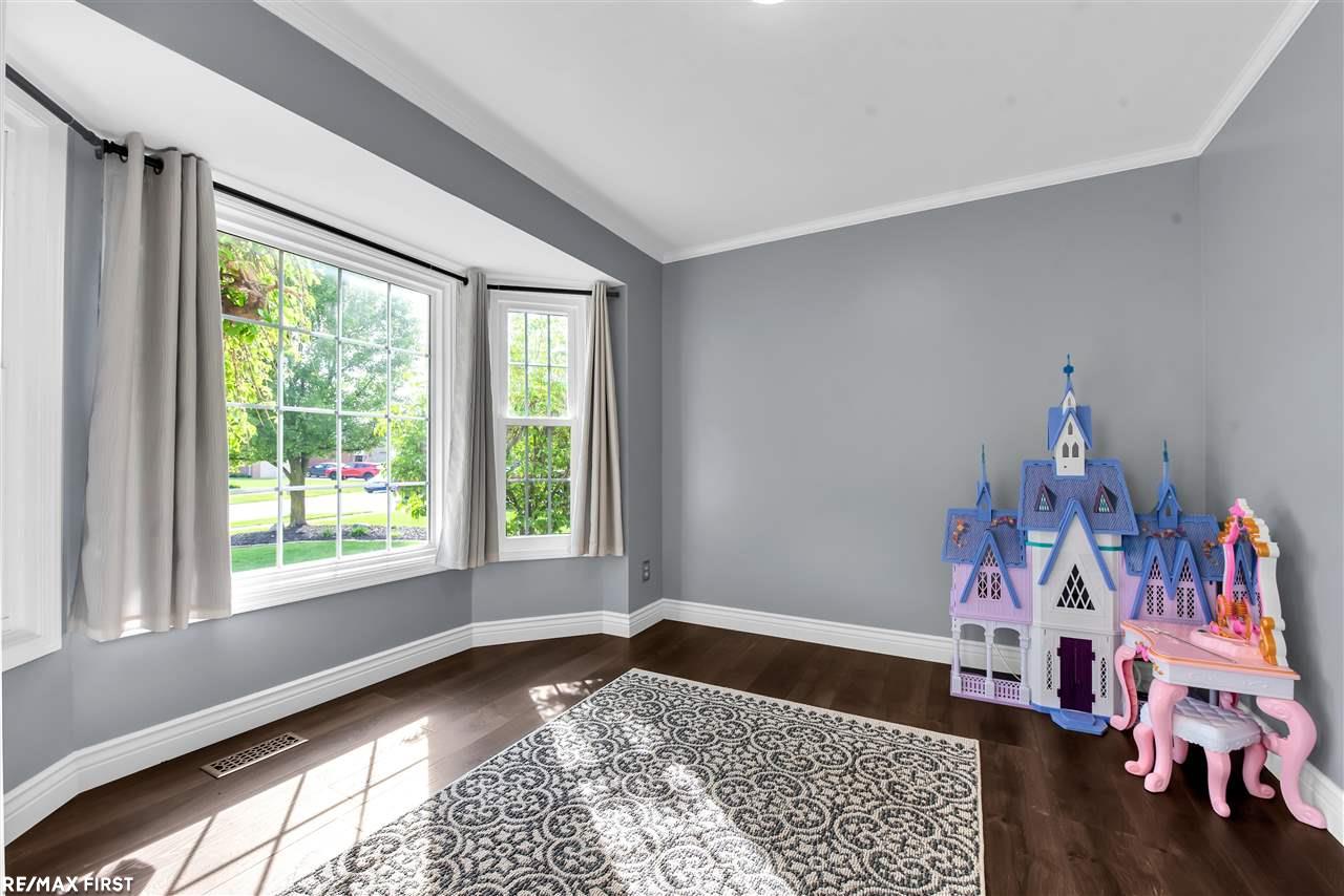 28391 Gamble Road New Baltimore, MI 48047 - Photo 5 of 30 50076335-4.JPG