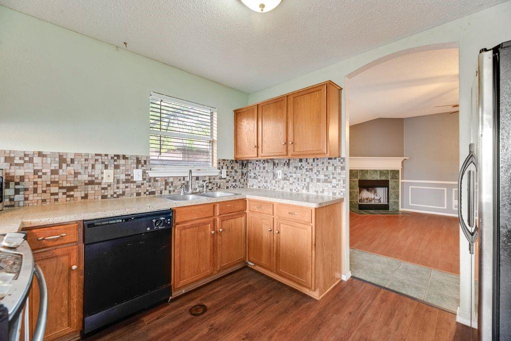 6703 Dusty Ridge Trail Arlington, TX 76002 - Photo 7 of 19