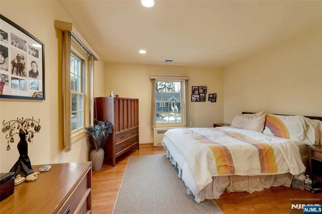 $748,000 | 460 Maple Avenue, Washington Township, NJ 07676