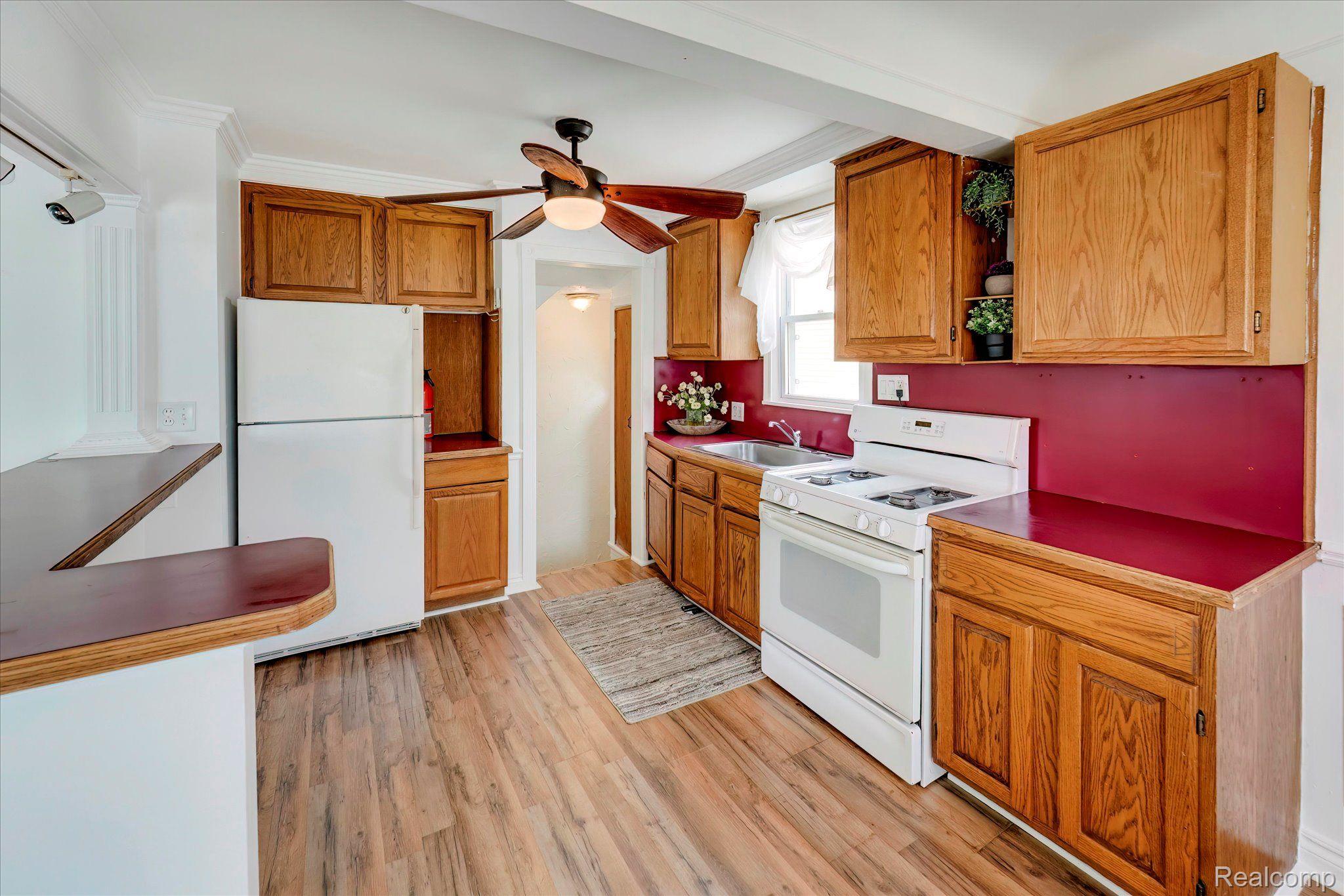 22772 Roxana Avenue Eastpointe, MI 48021 - Photo 14 of 64 Gallery Image 14