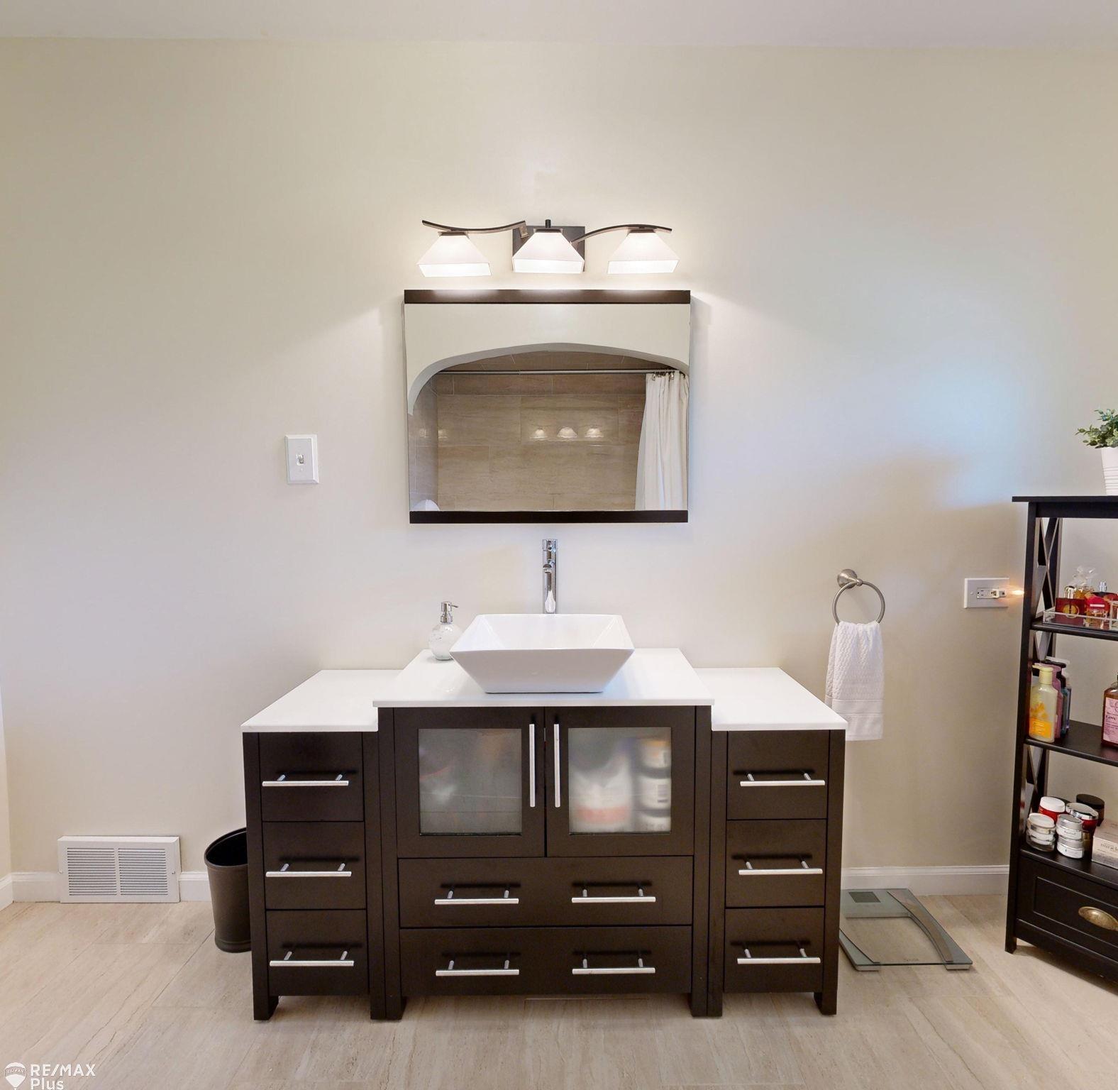 3795 Davison Road Lapeer, MI 48446 - Photo 29 of 59 50156654-65164067-ab5f-451d-9b40-73744b82c843.JPG