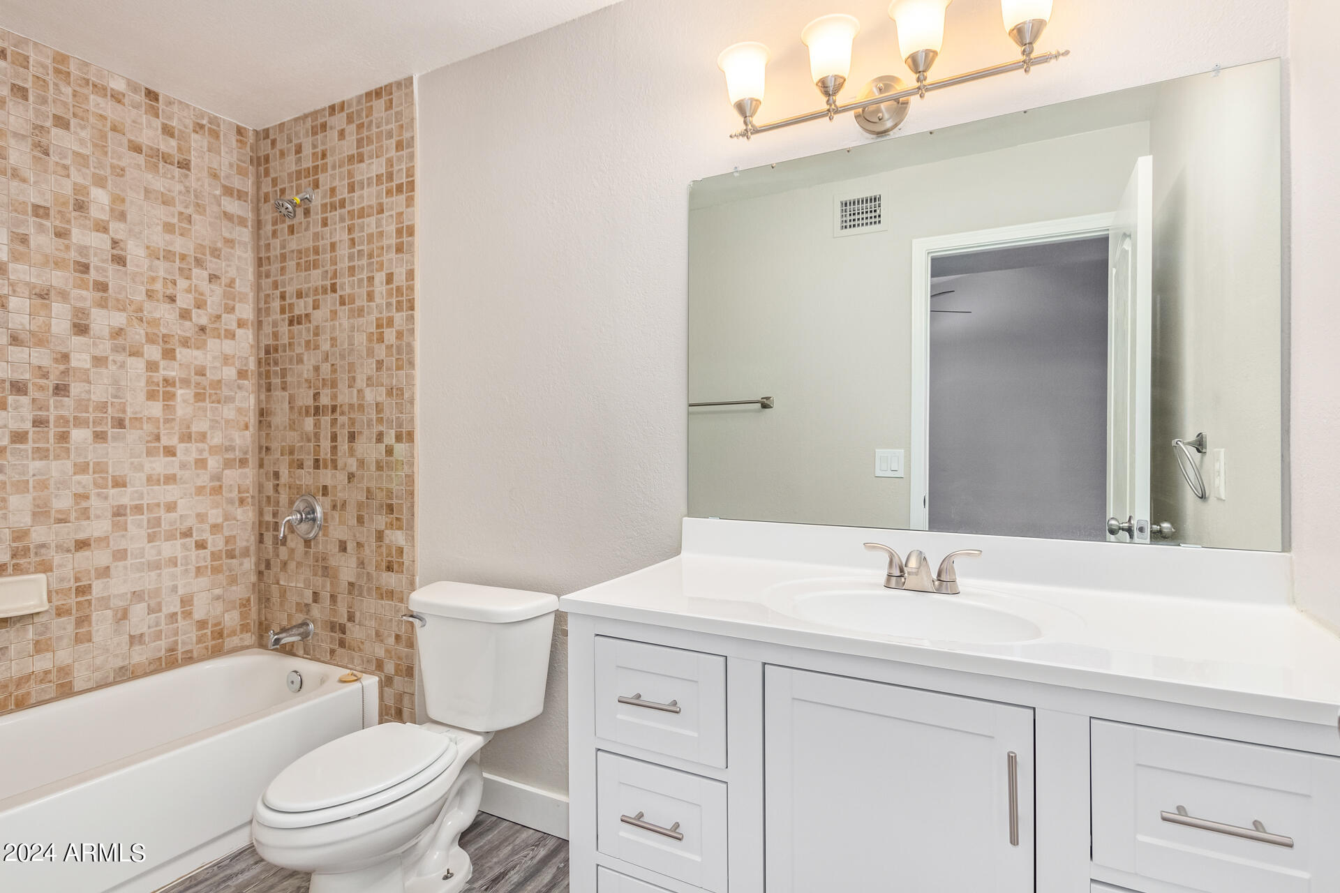 534 East Marco Polo Road Phoenix, AZ 85024 - Photo 13 of 25