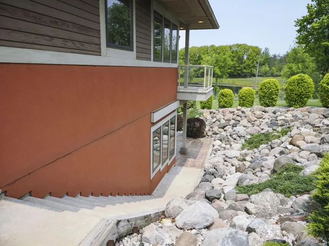 $675,000 | 200 National Drive, Manistee, MI 49660