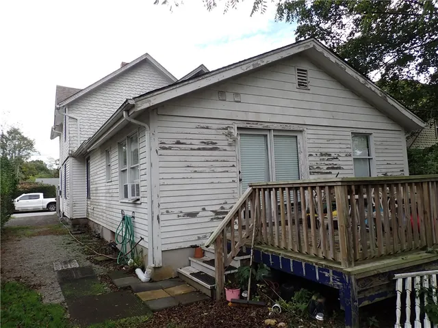 $539,000 | 98 Meadow Avenue, South Kingstown, RI 02879