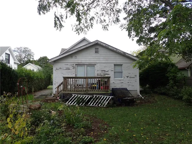 $539,000 | 98 Meadow Avenue, South Kingstown, RI 02879