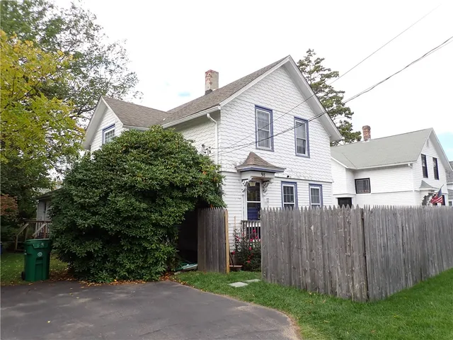 $539,000 | 98 Meadow Avenue, South Kingstown, RI 02879