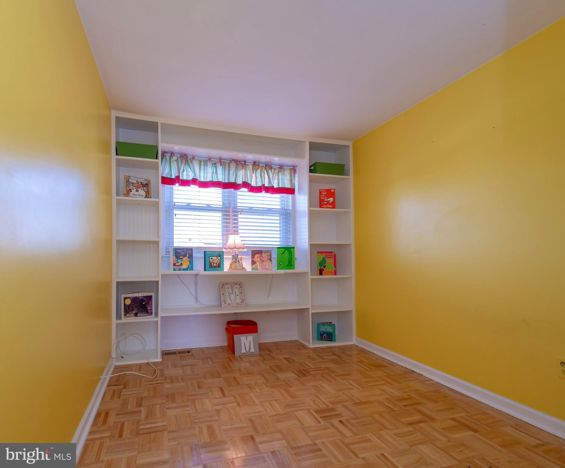 12181 Aster Road Philadelphia, PA 19154 - Photo 17 of 62 Front Bedroom