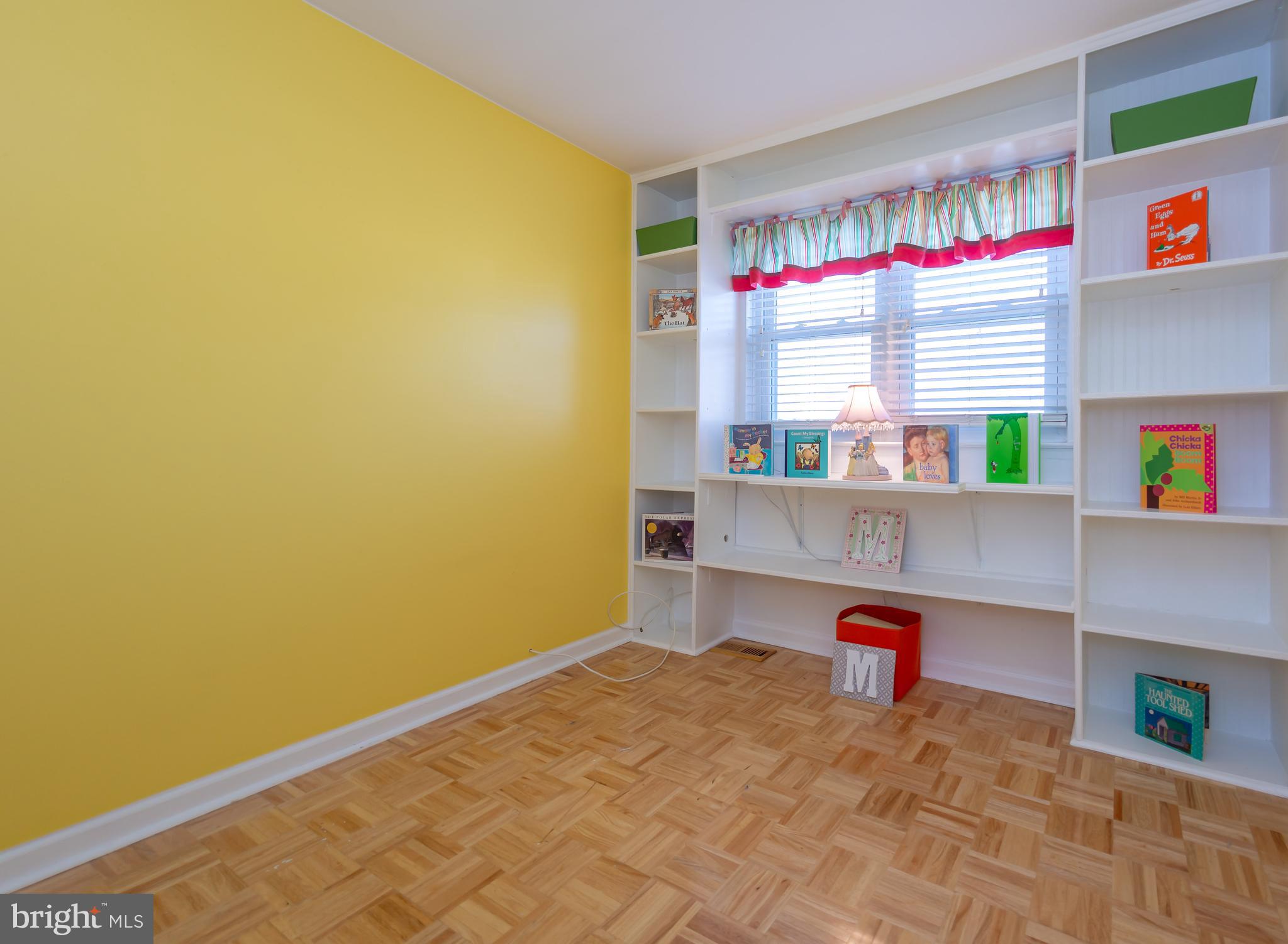 12181 Aster Road Philadelphia, PA 19154 - Photo 18 of 62 Front Bedroom