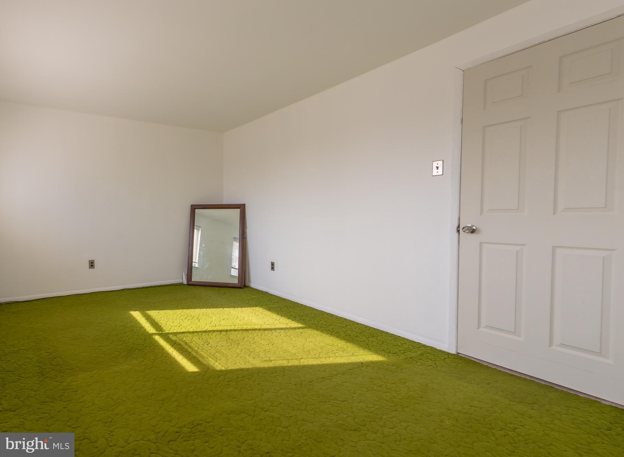 12181 Aster Road Philadelphia, PA 19154 - Photo 25 of 62 Main Bedroom