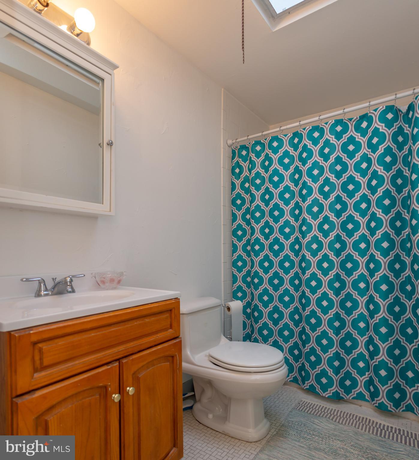12181 Aster Road Philadelphia, PA 19154 - Photo 27 of 62 Full Bath