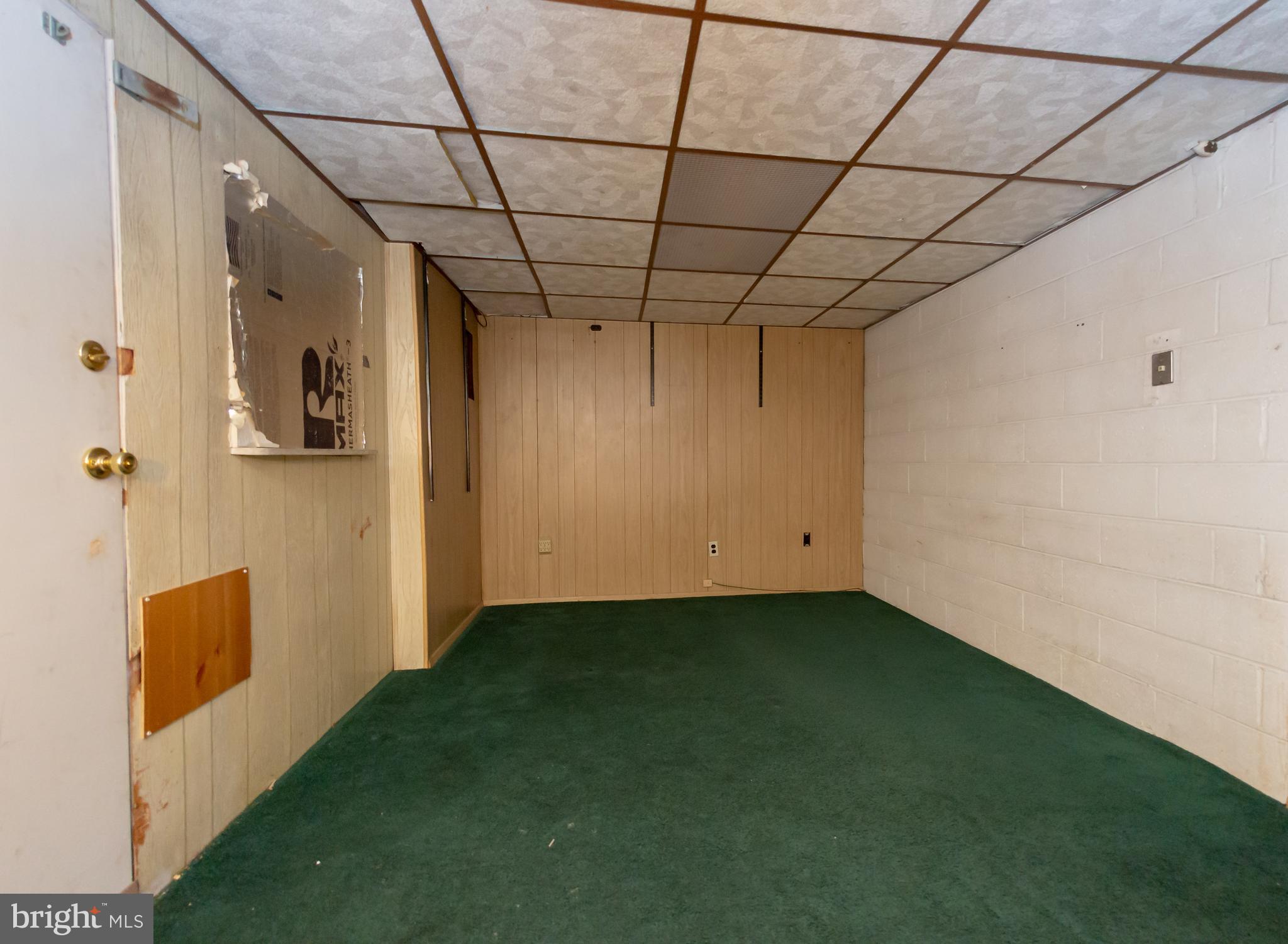 12181 Aster Road Philadelphia, PA 19154 - Photo 31 of 62 Finished Basement