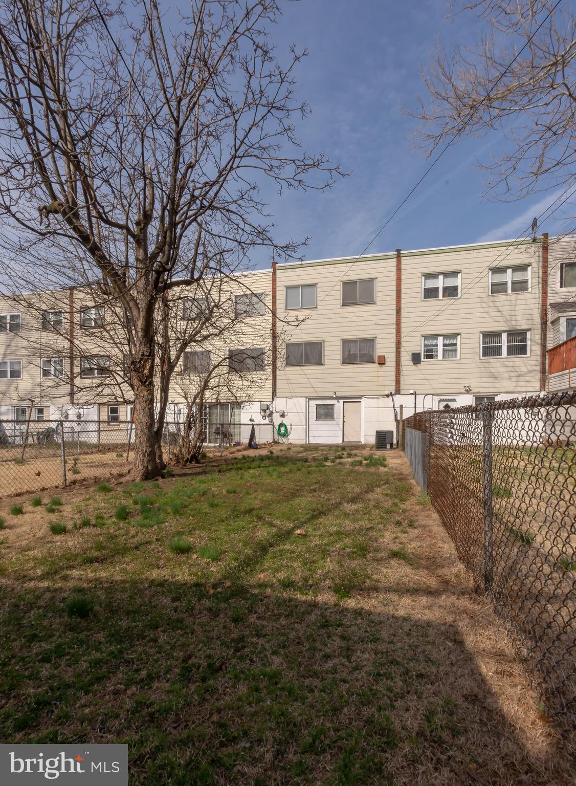12181 Aster Road Philadelphia, PA 19154 - Photo 41 of 62 Backyard