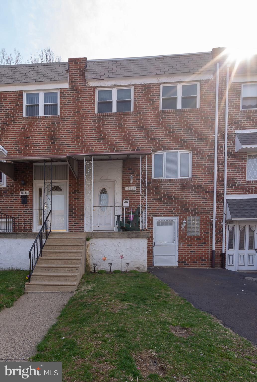 12181 Aster Road Philadelphia, PA 19154 - Photo 61 of 62 Front View