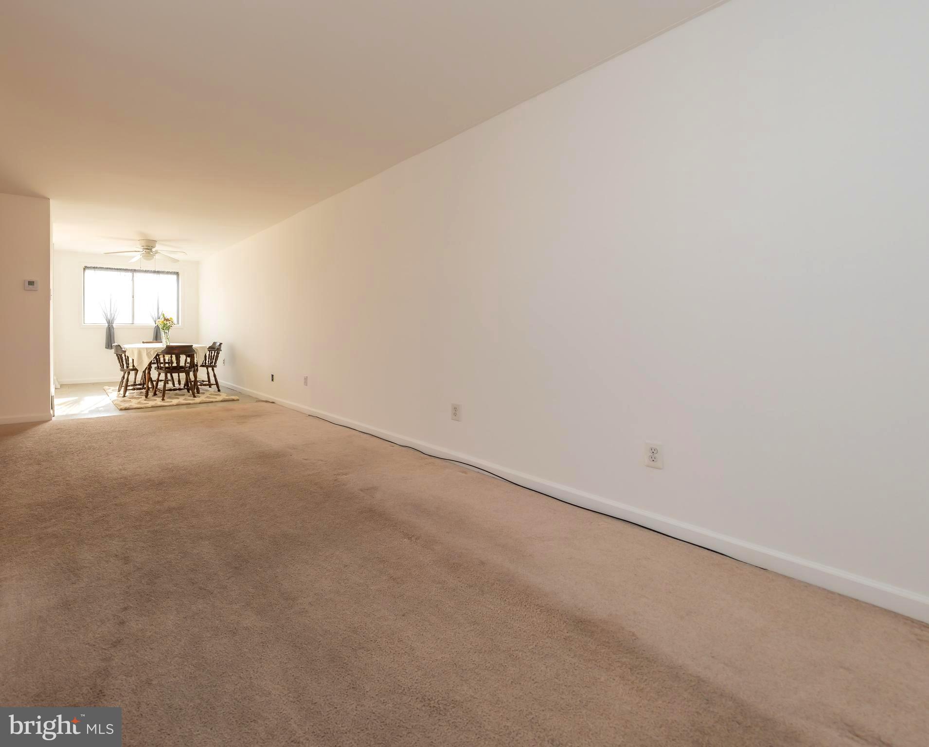 12181 Aster Road Philadelphia, PA 19154 - Photo 9 of 62 Living Room