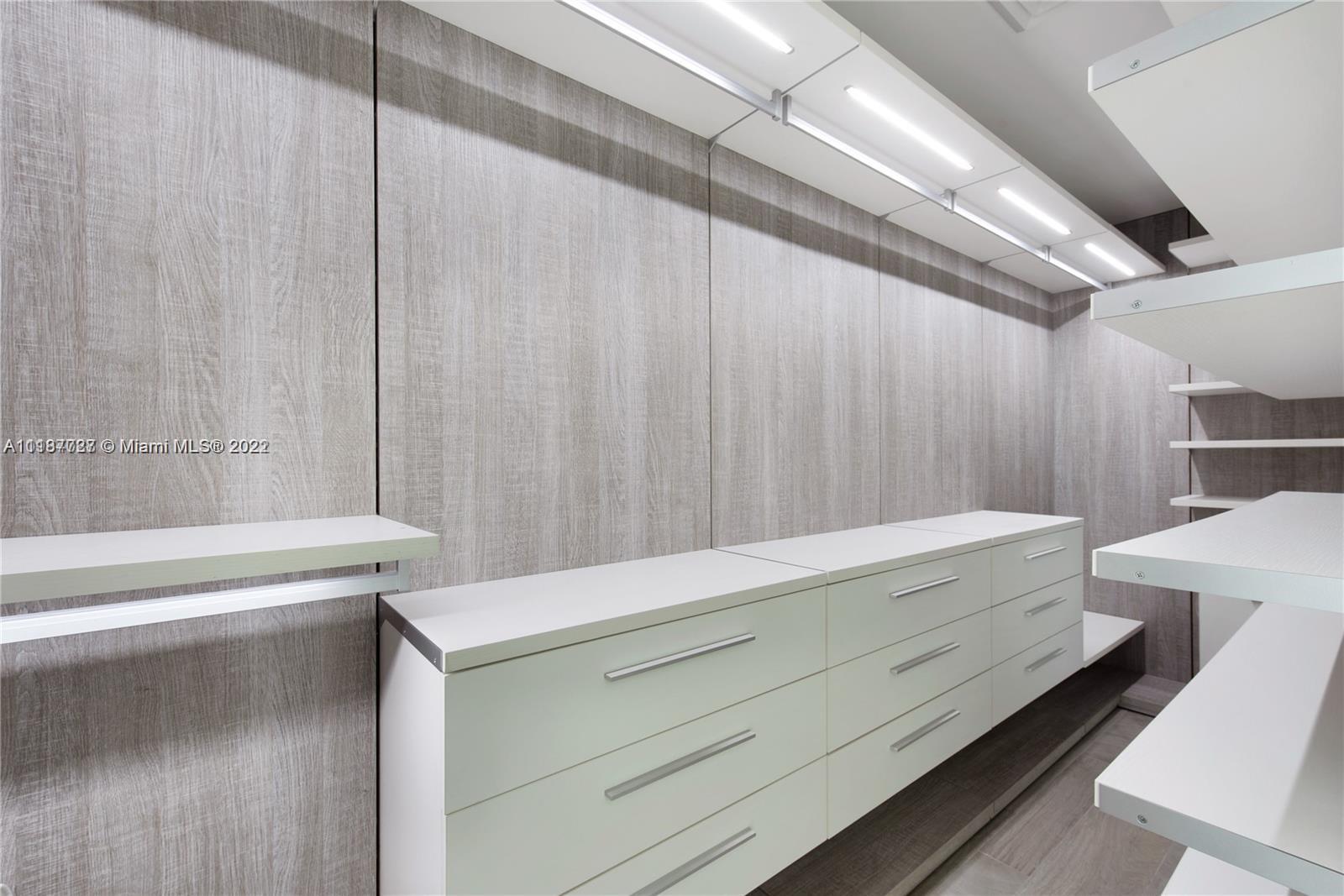 360 Ocean Drive, Unit 603S Key Biscayne, FL 33149 - Photo 23 of 29 a view of room with washer and dryer