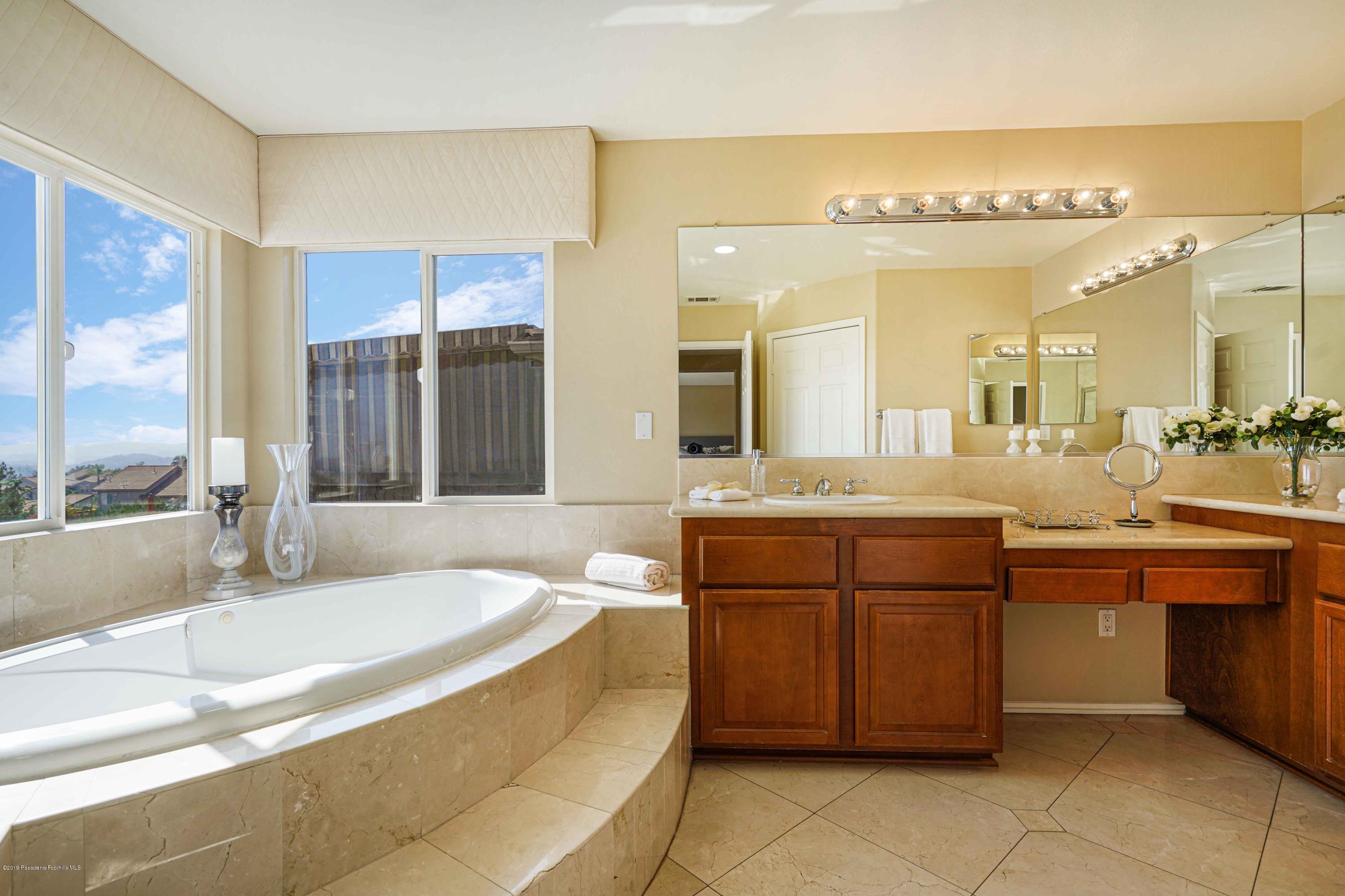 20548 Bergamo Way Porter Ranch, CA 91326 - Photo 40 of 58 DSC08091