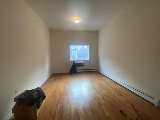 $1,068,000 | 875 Elsmere Place | West Farms