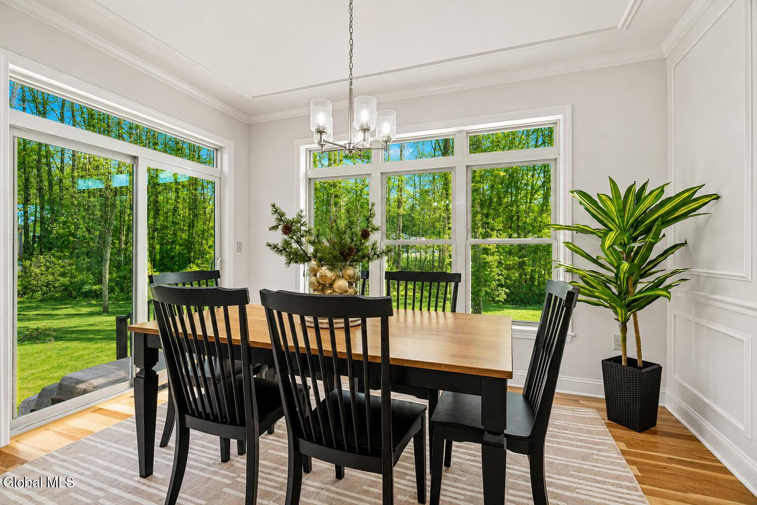 478 Selfridge Road Moreau, NY 12831 - Photo 10 of 31 dining summer