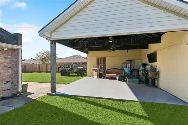 $349,000 | 3520 Karen Drive, Chalmette, LA 70043