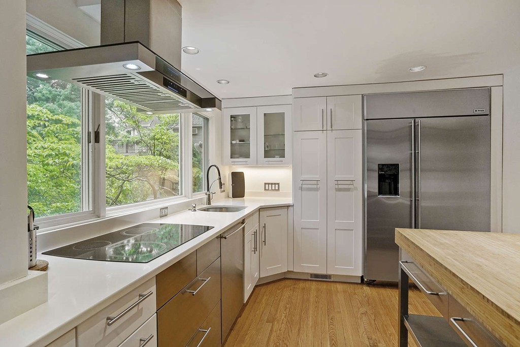 33 Bloomfield Street Lexington, MA 02421 - Photo 6 of 25