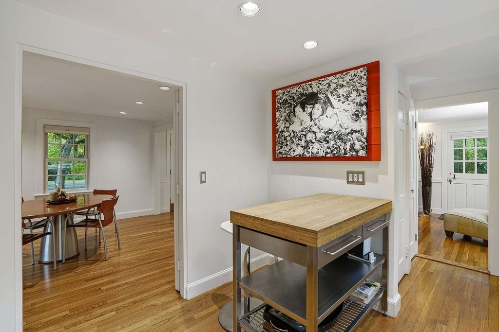 33 Bloomfield Street Lexington, MA 02421 - Photo 9 of 25