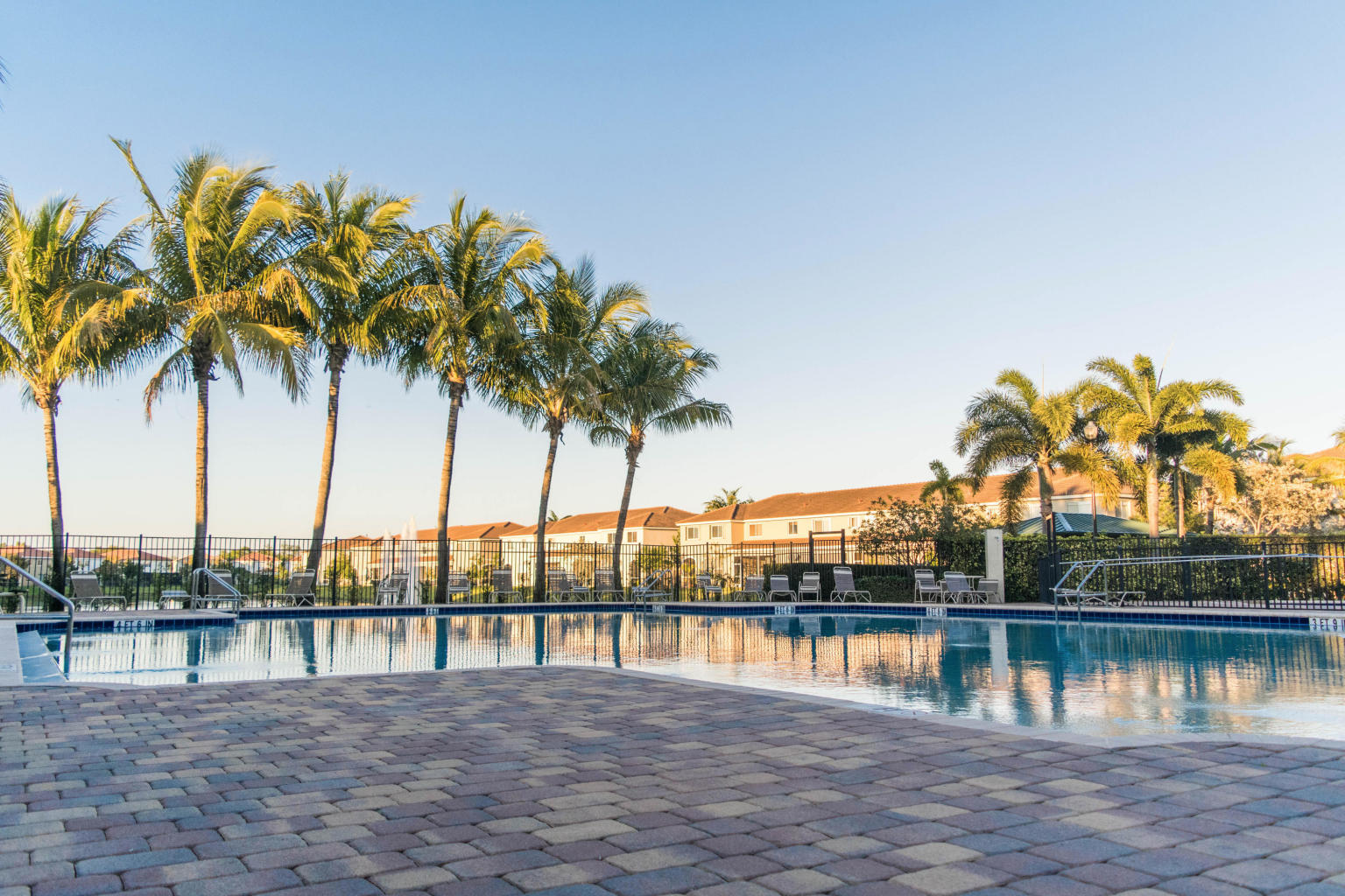 3065 Laurel Ridge Circle Riviera Beach, FL 33404 - Photo 21 of 29 1@