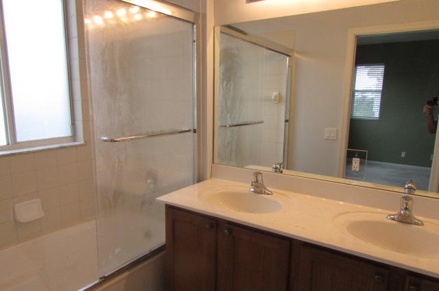 3065 Laurel Ridge Circle Riviera Beach, FL 33404 - Photo 9 of 29 IMG_8770