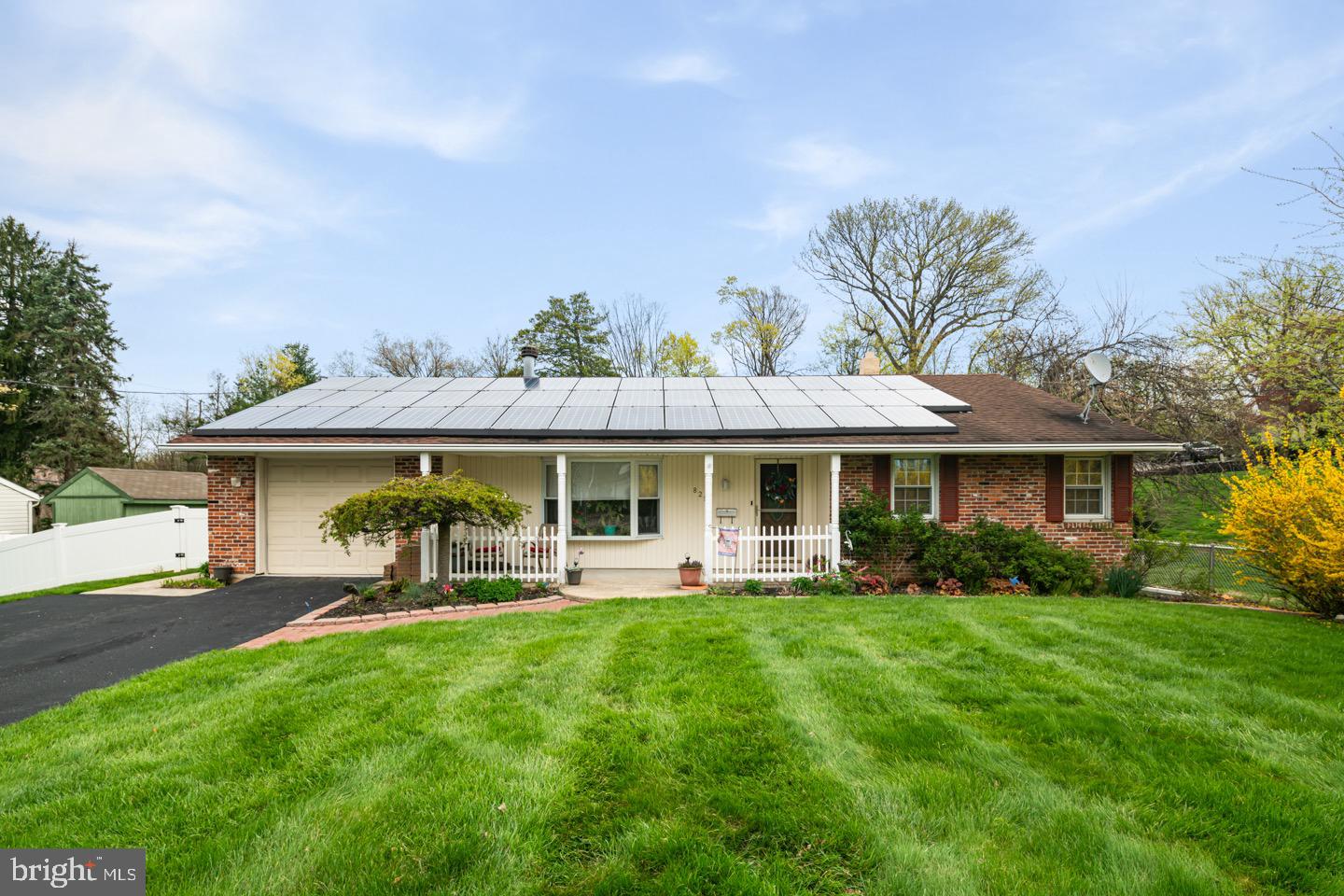 825 Southampton Road Philadelphia, PA 19116 - Photo 2 of 32