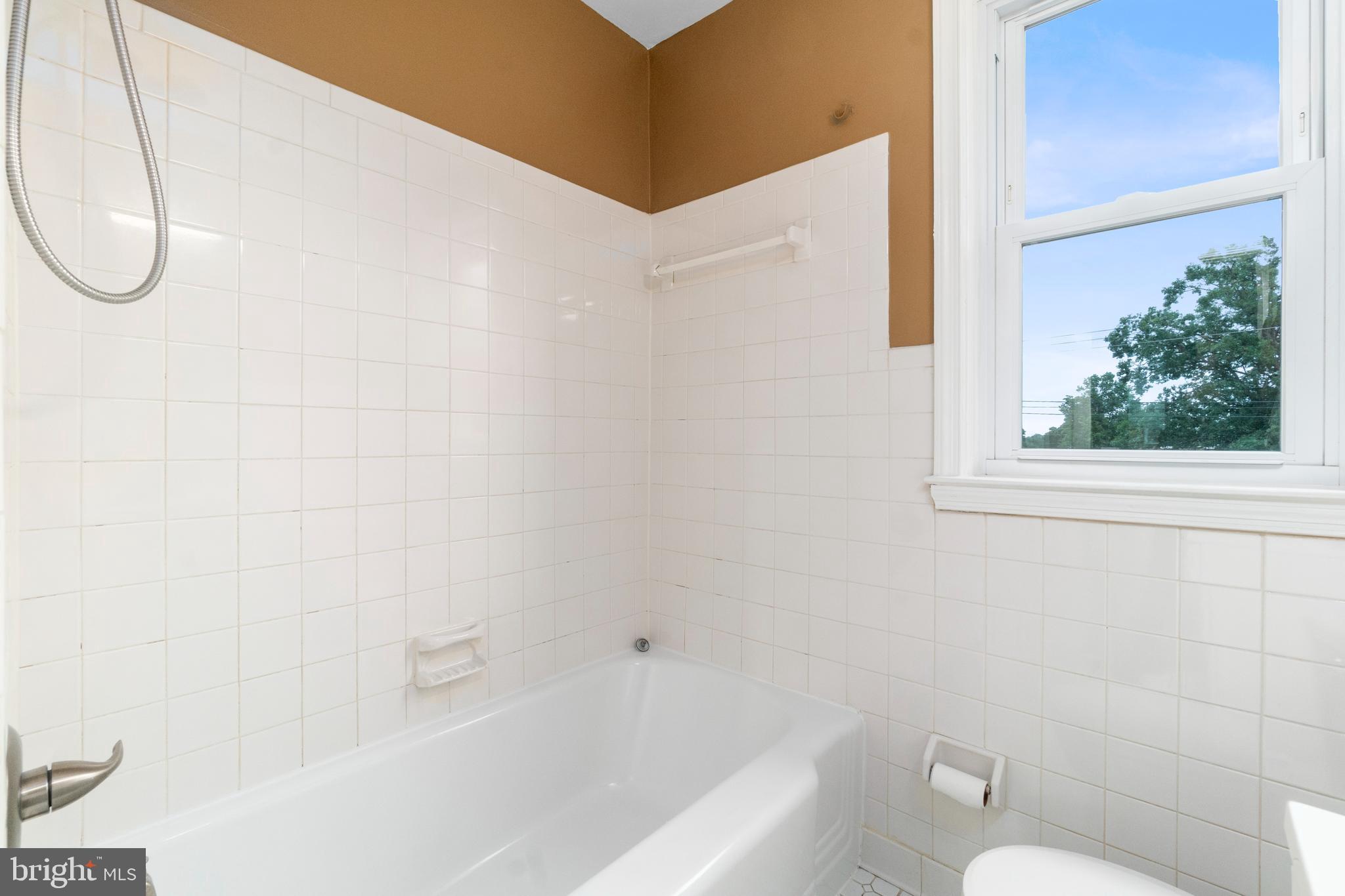 585 Welbrook Road Baltimore, MD 21221 - Photo 16 of 31