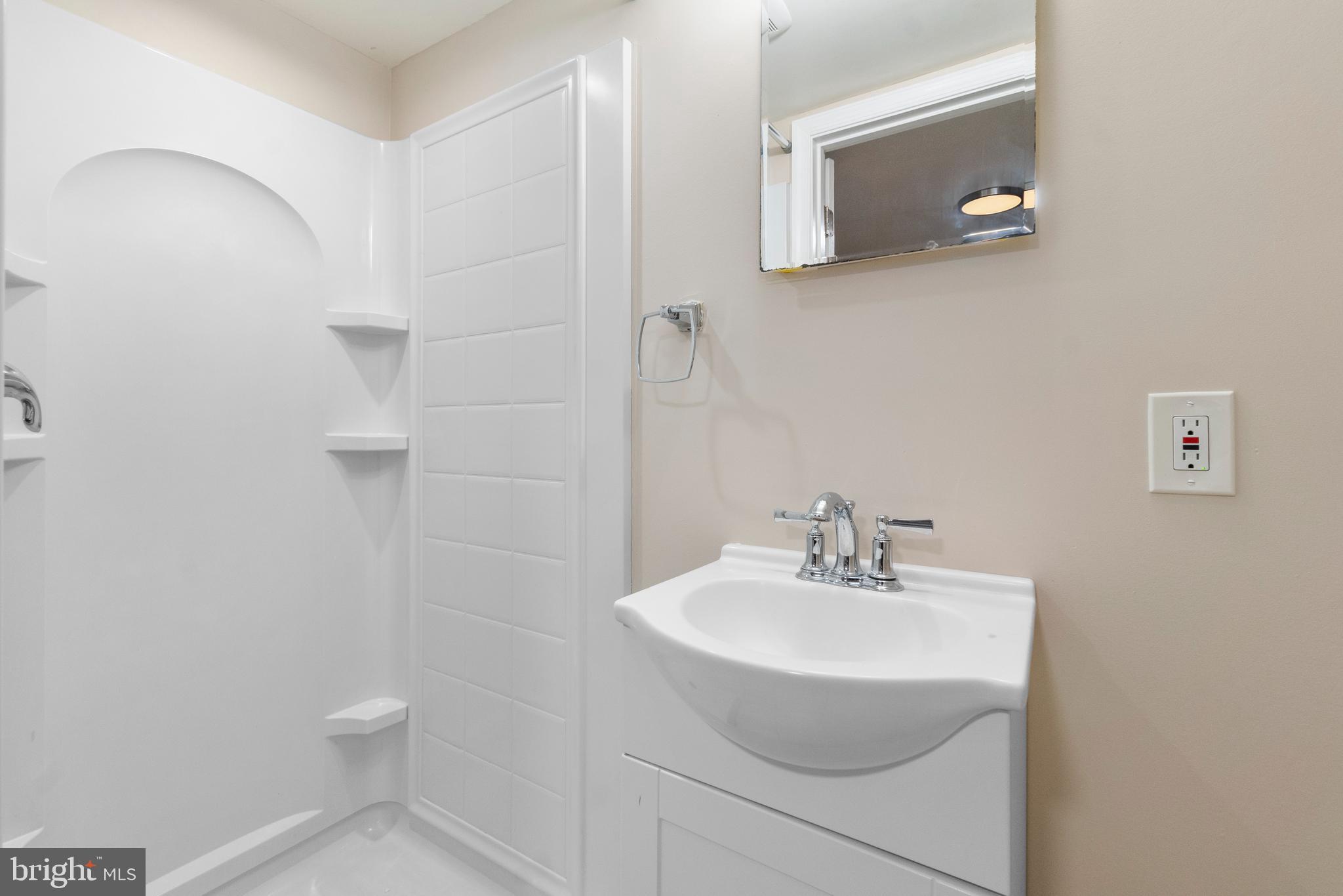 585 Welbrook Road Baltimore, MD 21221 - Photo 25 of 31