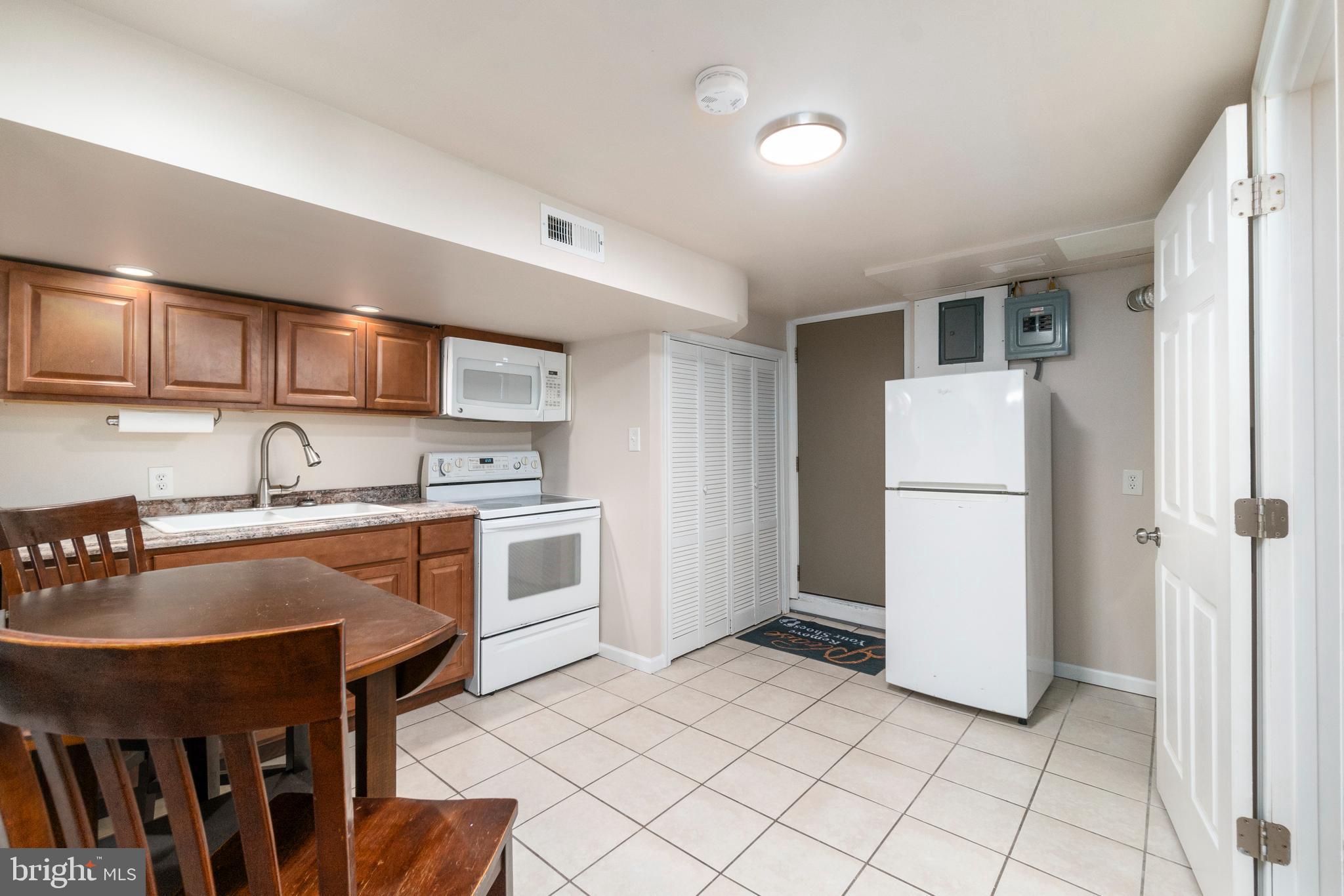 585 Welbrook Road Baltimore, MD 21221 - Photo 26 of 31
