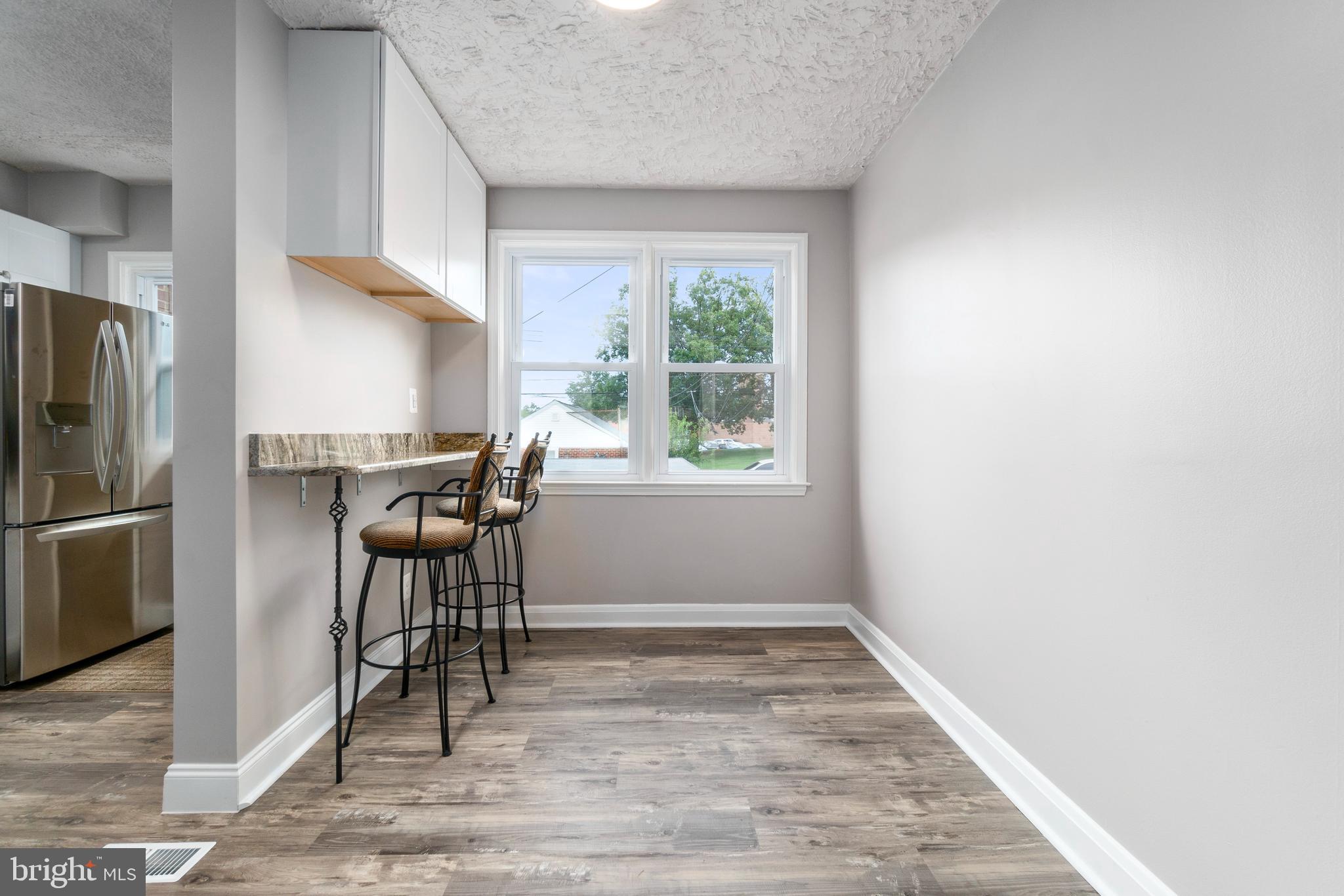 585 Welbrook Road Baltimore, MD 21221 - Photo 6 of 31