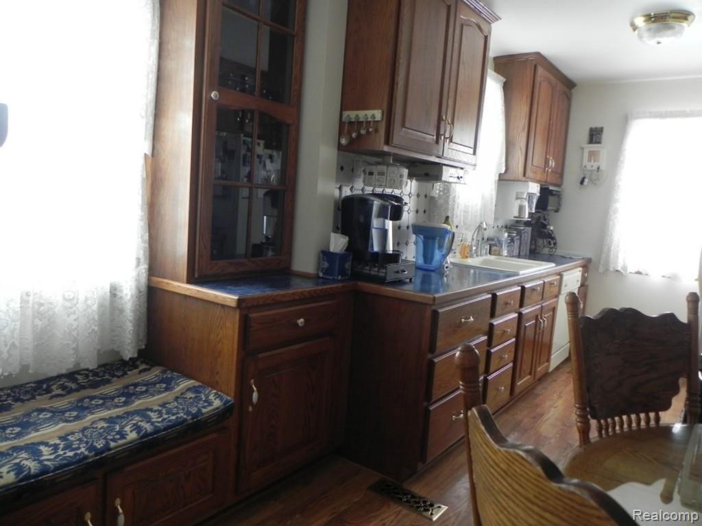 17731 Quarry Road Riverview, MI 48193 - Photo 8 of 16 17731 Quarry Street 958.jpg