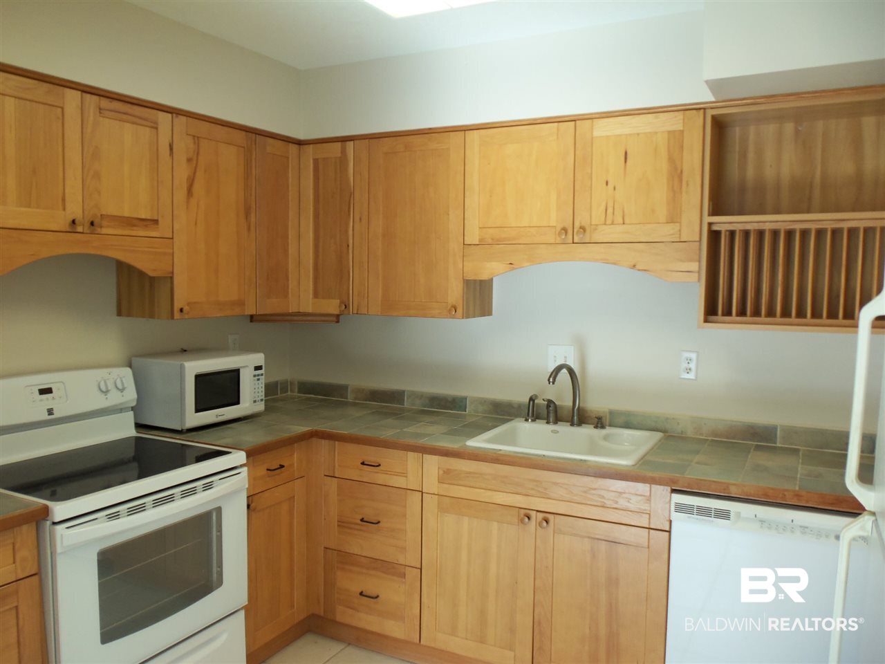 207 South Mobile Street, Unit 105 Fairhope, AL 36532 - Photo 7 of 23