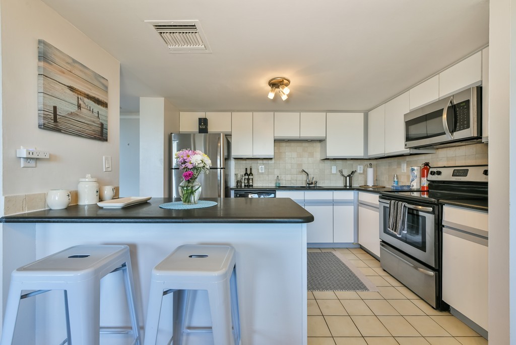 85 Brainerd Road, Unit PH603 Boston, MA 02134 - Photo 12 of 25