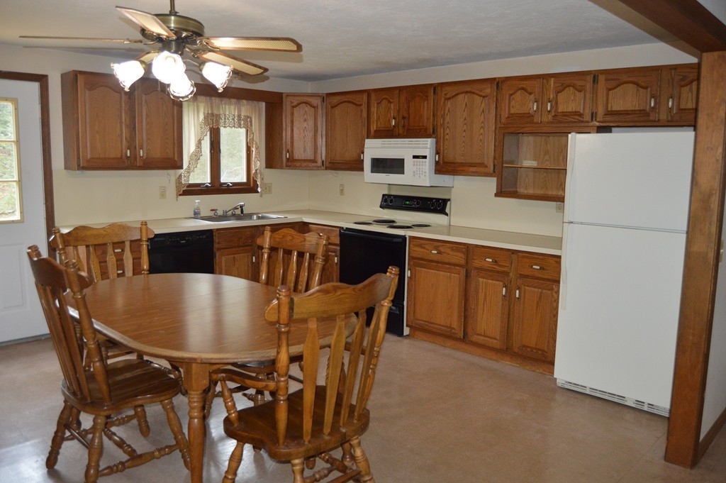 164 Rice Corner Road Brookfield, MA 01506 - Photo 3 of 16
