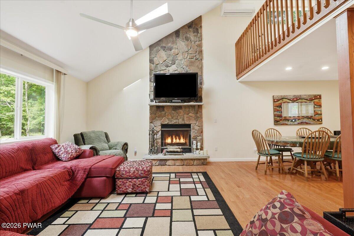 154 Forest Ridge Drive Hawley, PA 18428 - Photo 3 of 42
