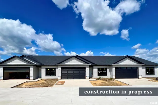 $379,000 | 1875 Redbud Circle, Unit 102, Eldridge, IA 52748