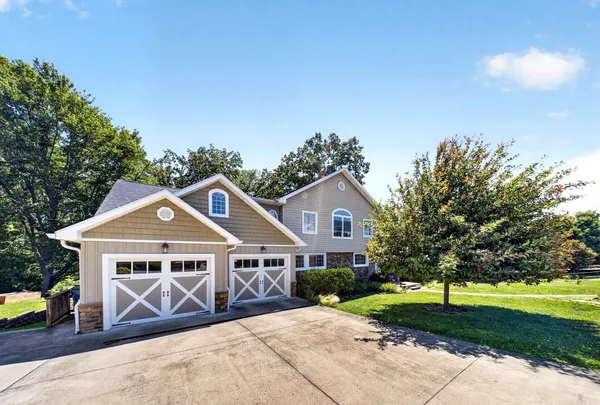 $559,900 | 106 New Hampshire Drive, Ashland, KY 41101