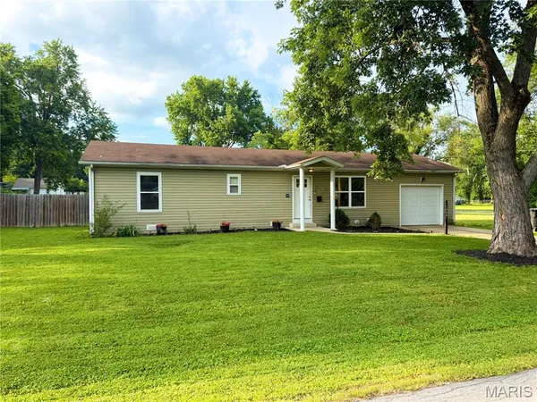 $130,000 | 1309 2nd Street, Cottage Hills, IL 62018