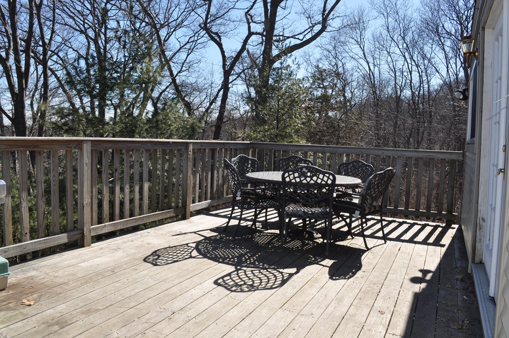 8 Brooks Road Gloucester, MA 01930 - Photo 11 of 13