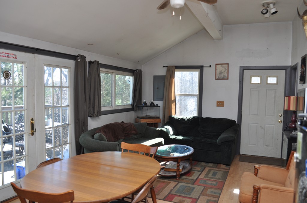 8 Brooks Road Gloucester, MA 01930 - Photo 6 of 13