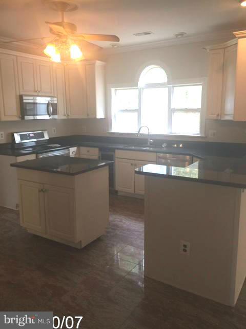 2764 Brooke Road Stafford, VA 22554 - Photo 6 of 22 Gourmet Kitchen with new appliances and granite