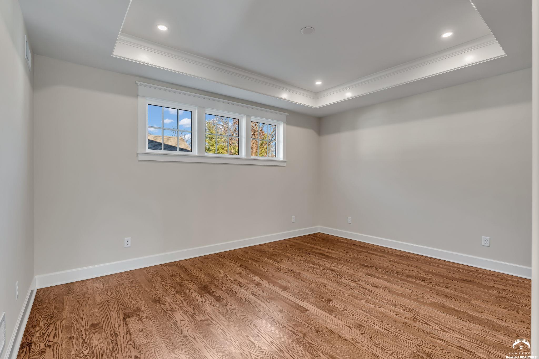 2046 Kentucky Street Lawrence, KS 66046 - Photo 19 of 54