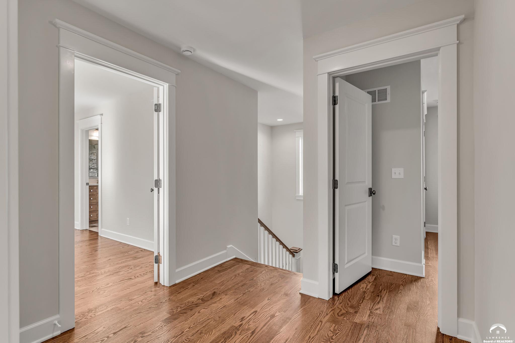 2046 Kentucky Street Lawrence, KS 66046 - Photo 23 of 54