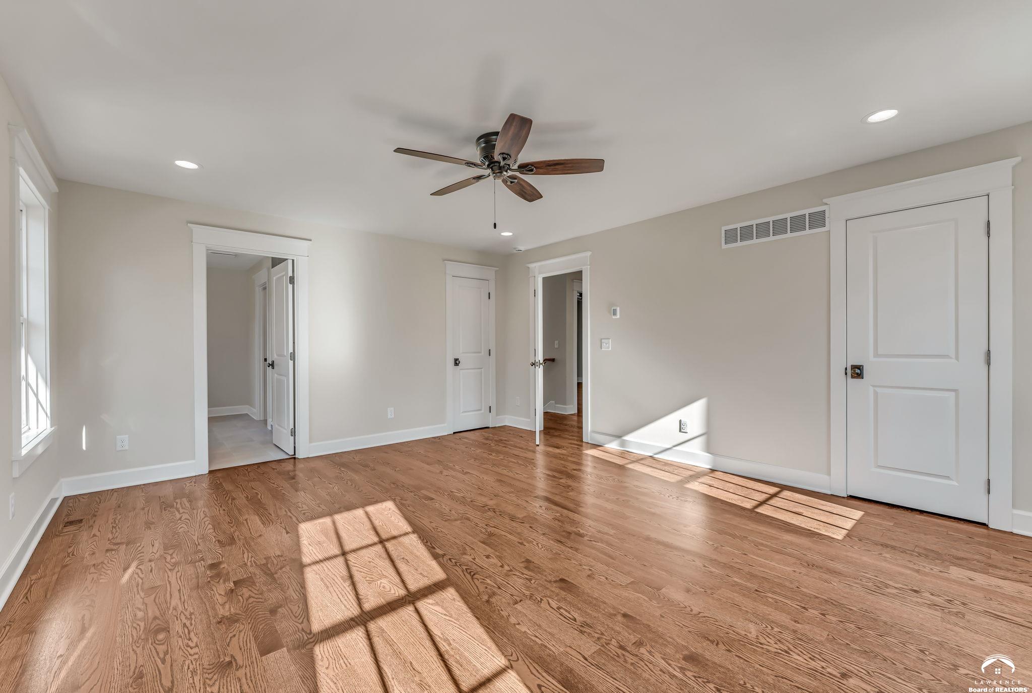 2046 Kentucky Street Lawrence, KS 66046 - Photo 25 of 54