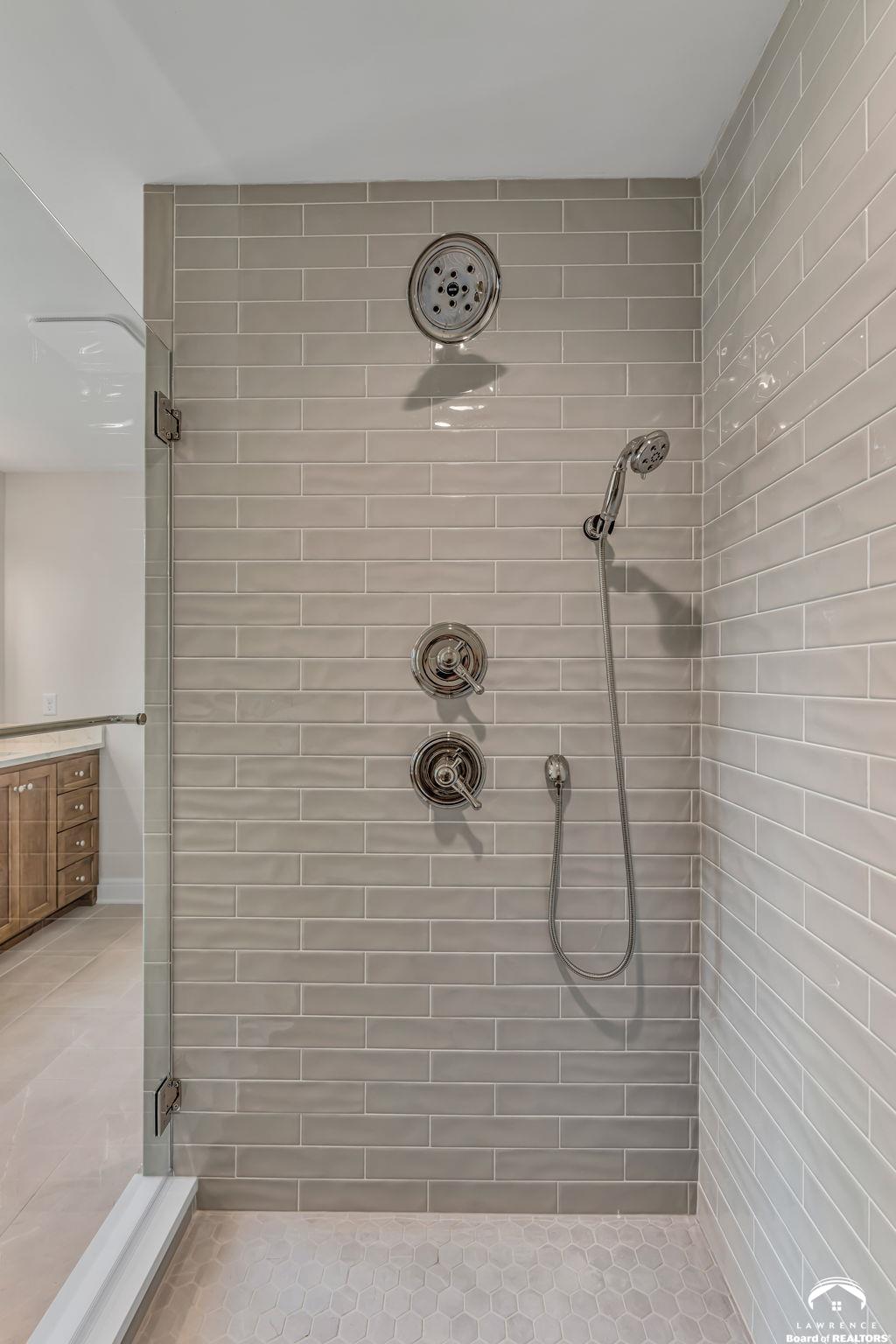 2046 Kentucky Street Lawrence, KS 66046 - Photo 30 of 54