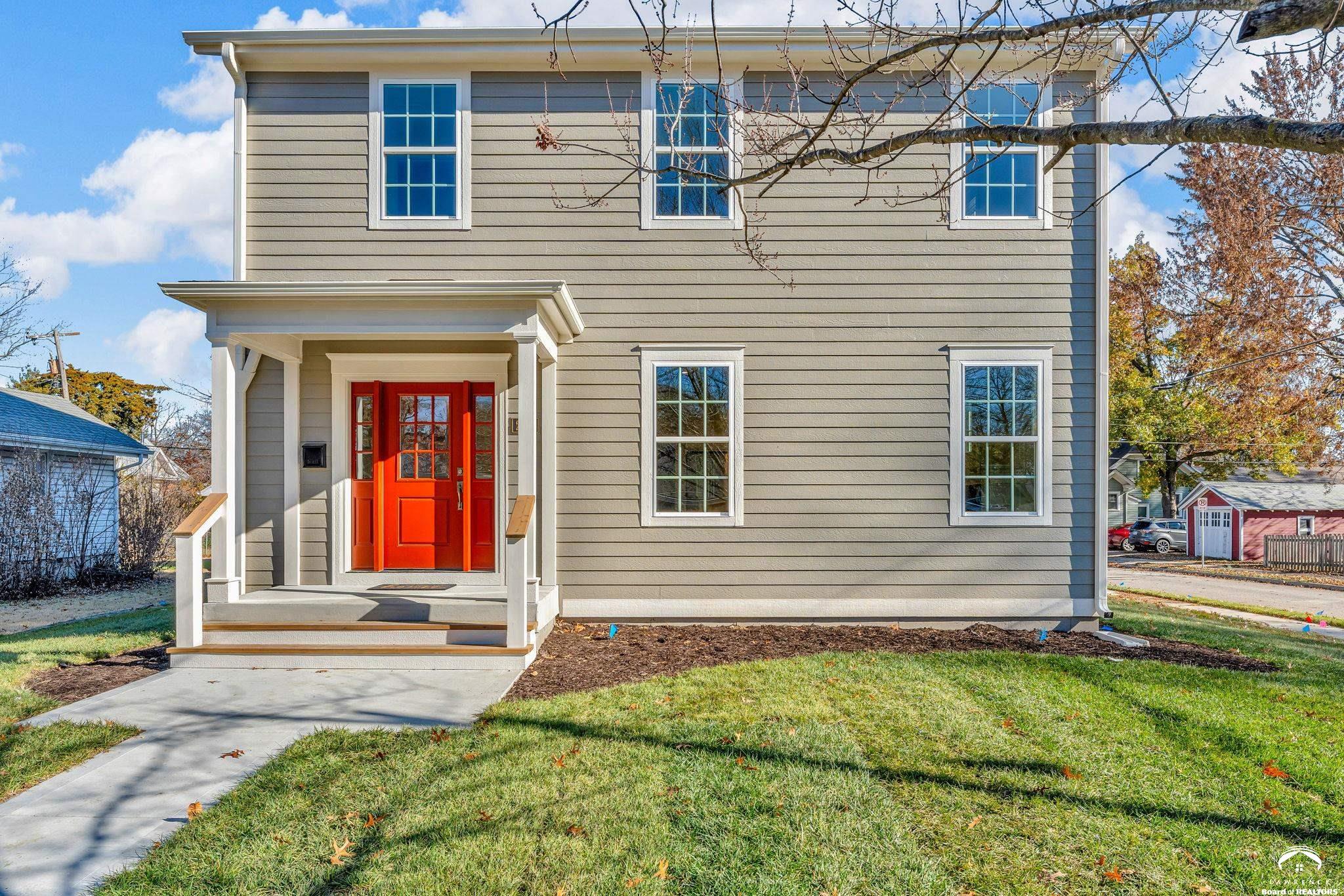 2046 Kentucky Street Lawrence, KS 66046 - Photo 3 of 54